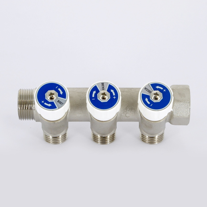 Коллектор UNI-FITT 3/4" 3 выхода 1/2'(плоск. упл) никелированный